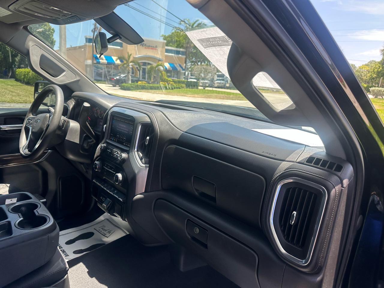 Chevrolet Silverado 1500 1LT Crew Cab 2WD 2020