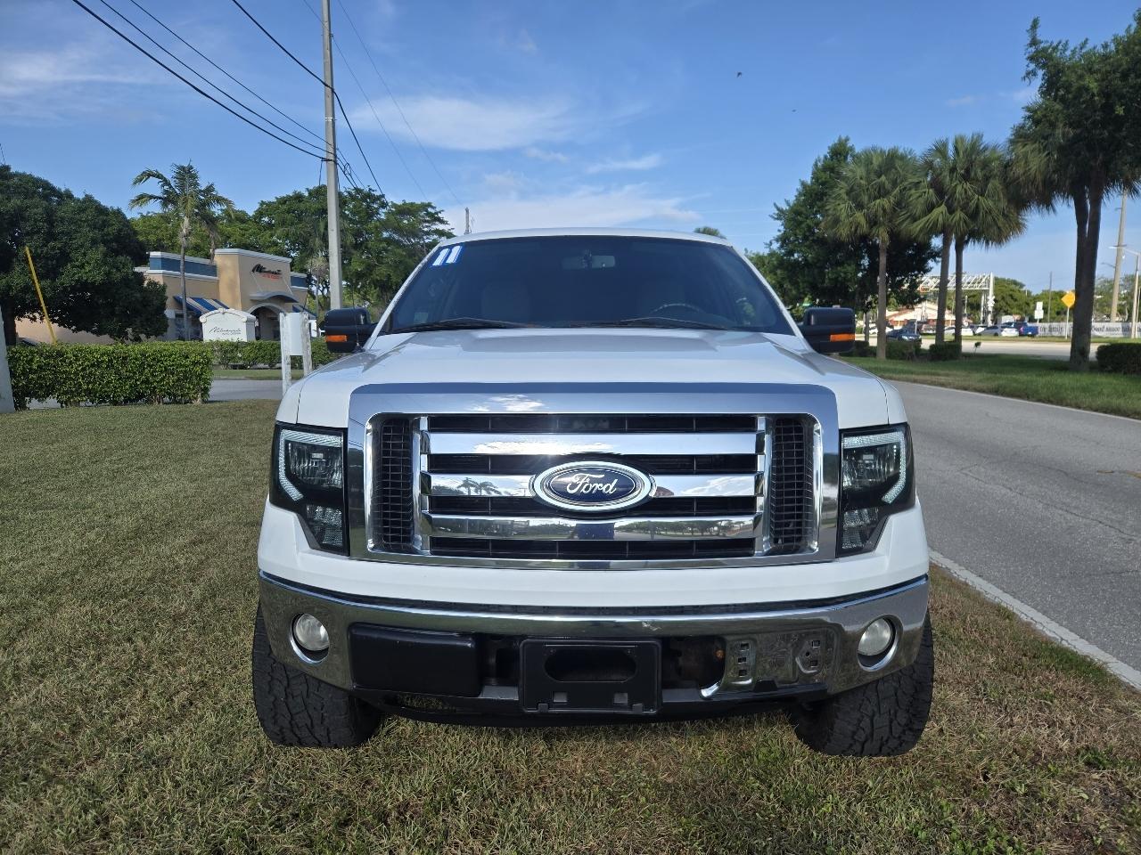 Ford F-150 2WD Reg Cab 126" XLT 2011