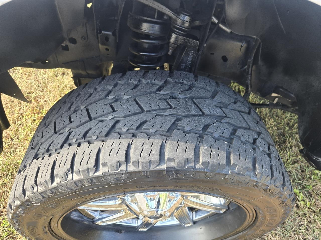 Ford F-150 2WD Reg Cab 126" XLT 2011