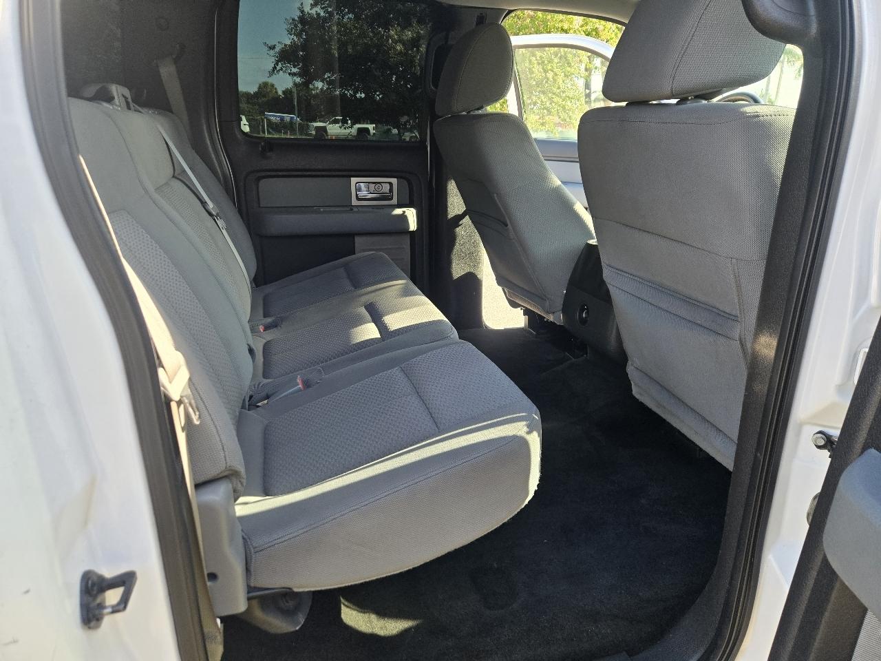 Ford F-150 2WD Reg Cab 126" XLT 2011