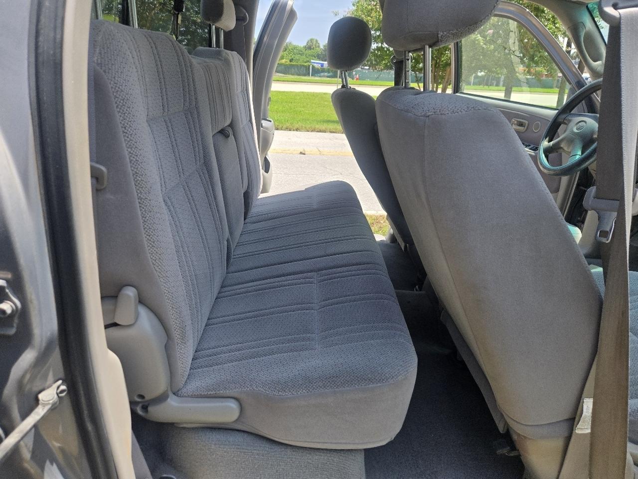 Toyota Tundra SR5 Access Cab 2WD 2002