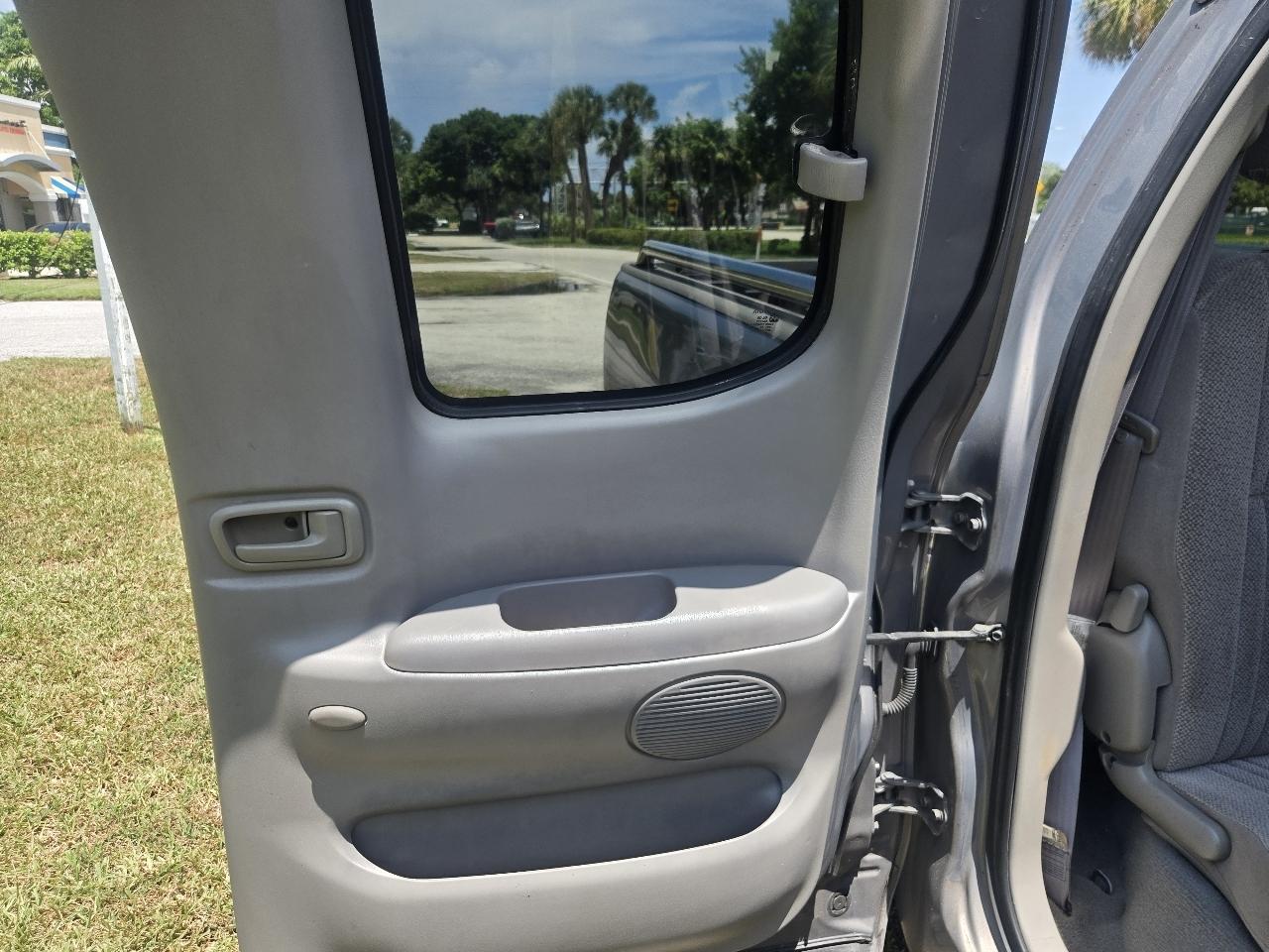 Toyota Tundra SR5 Access Cab 2WD 2002