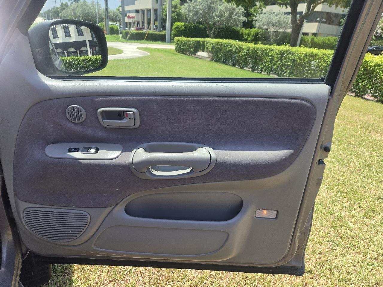 Toyota Tundra SR5 Access Cab 2WD 2002