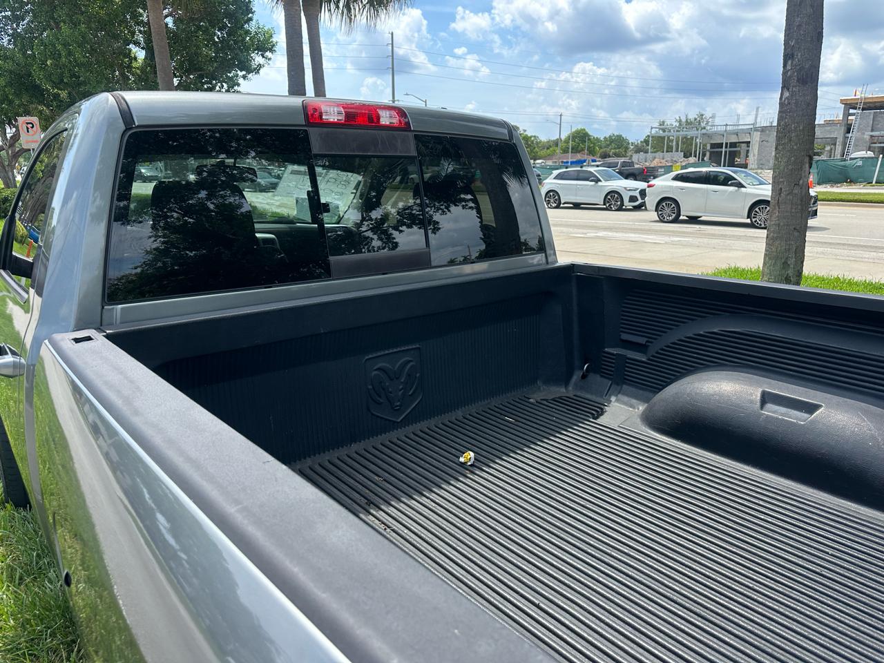 RAM 1500 2WD Reg Cab 120.5" Sport 2010