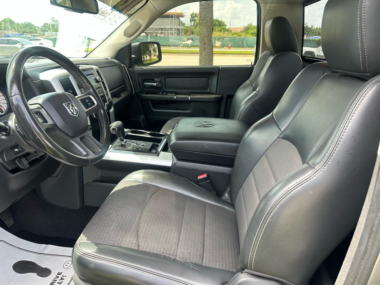 RAM 1500 2WD Reg Cab 120.5" Sport 2010