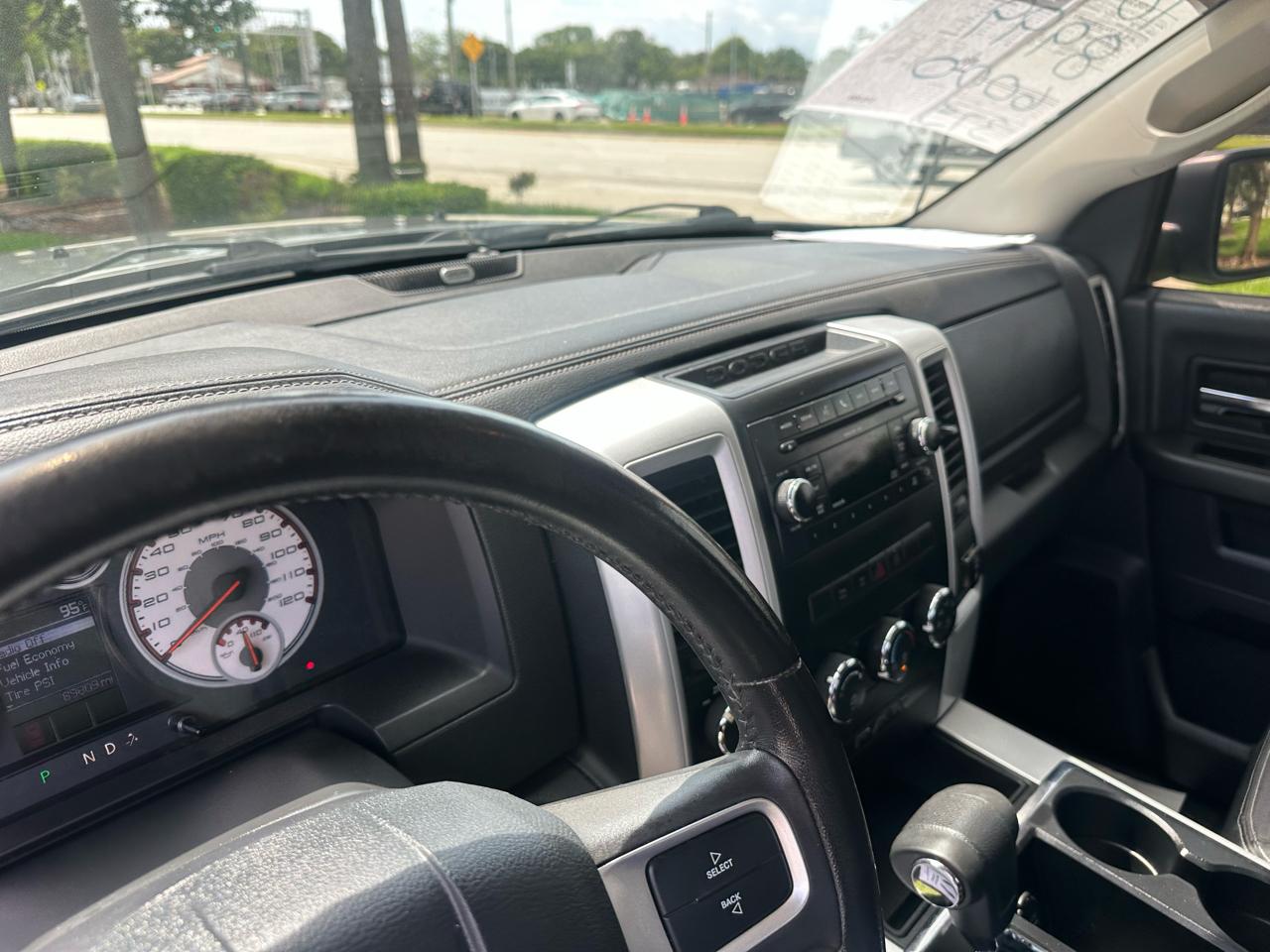 RAM 1500 2WD Reg Cab 120.5" Sport 2010