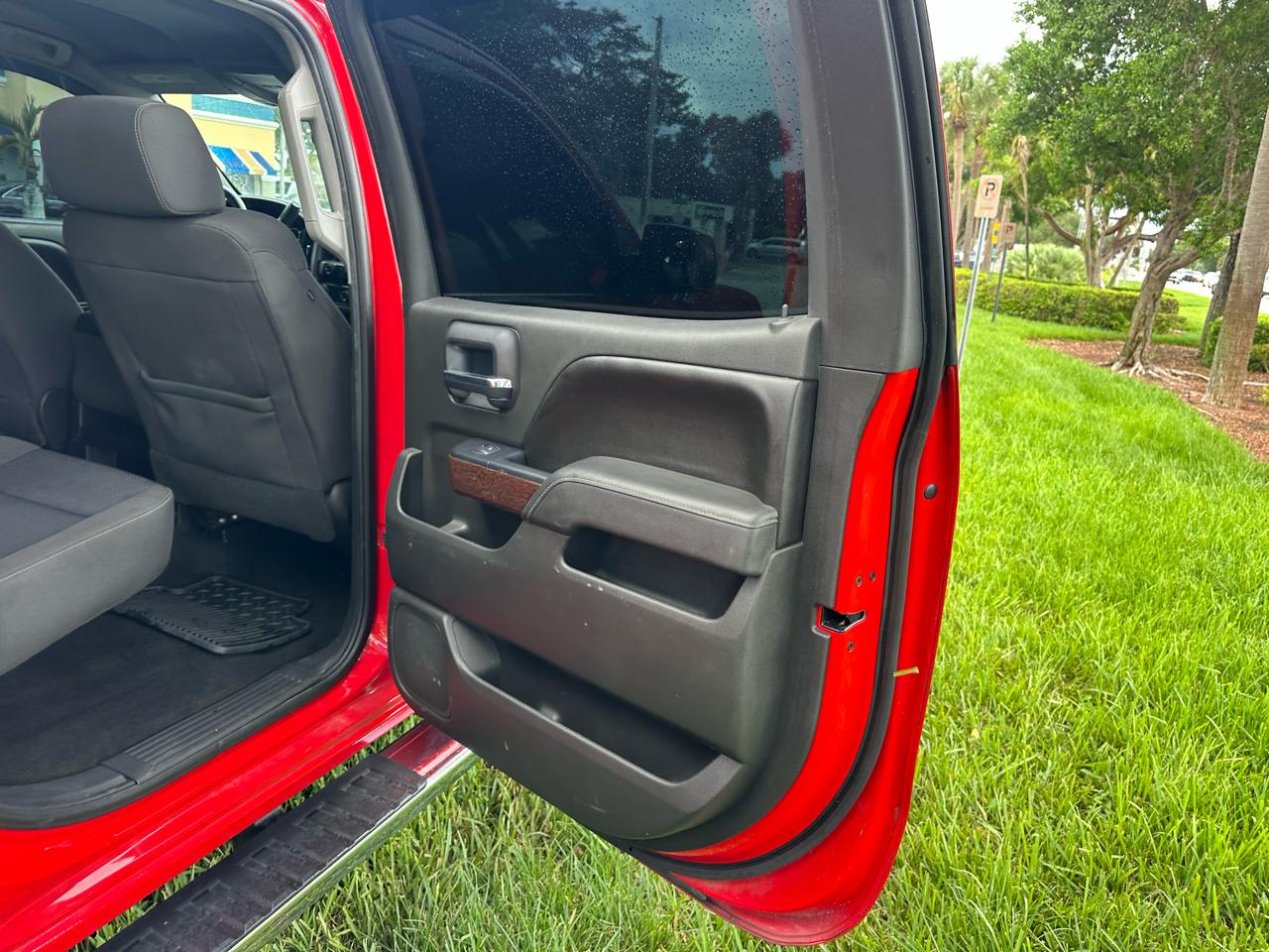 GMC Sierra 1500 4WD Crew Cab 143.5" SLE 2016