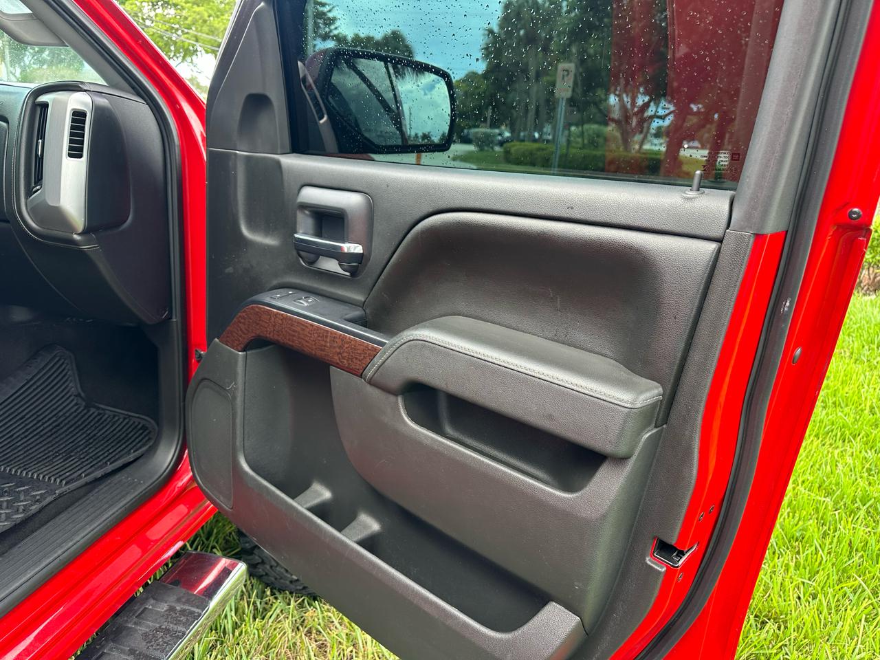 GMC Sierra 1500 4WD Crew Cab 143.5" SLE 2016