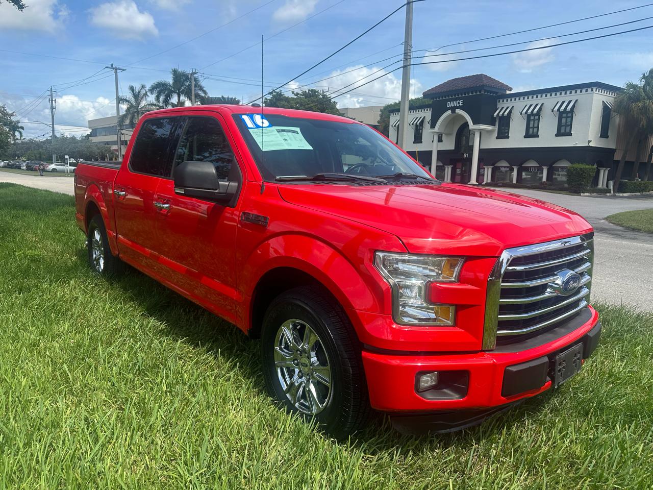 Ford F-150 2WD SuperCrew 150" XLT 2016