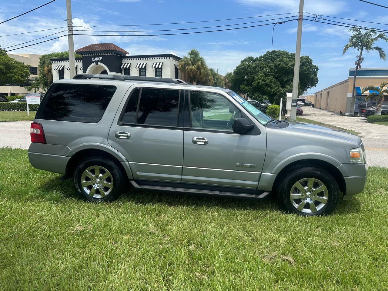 Ford Expedition XLT 2WD 2008