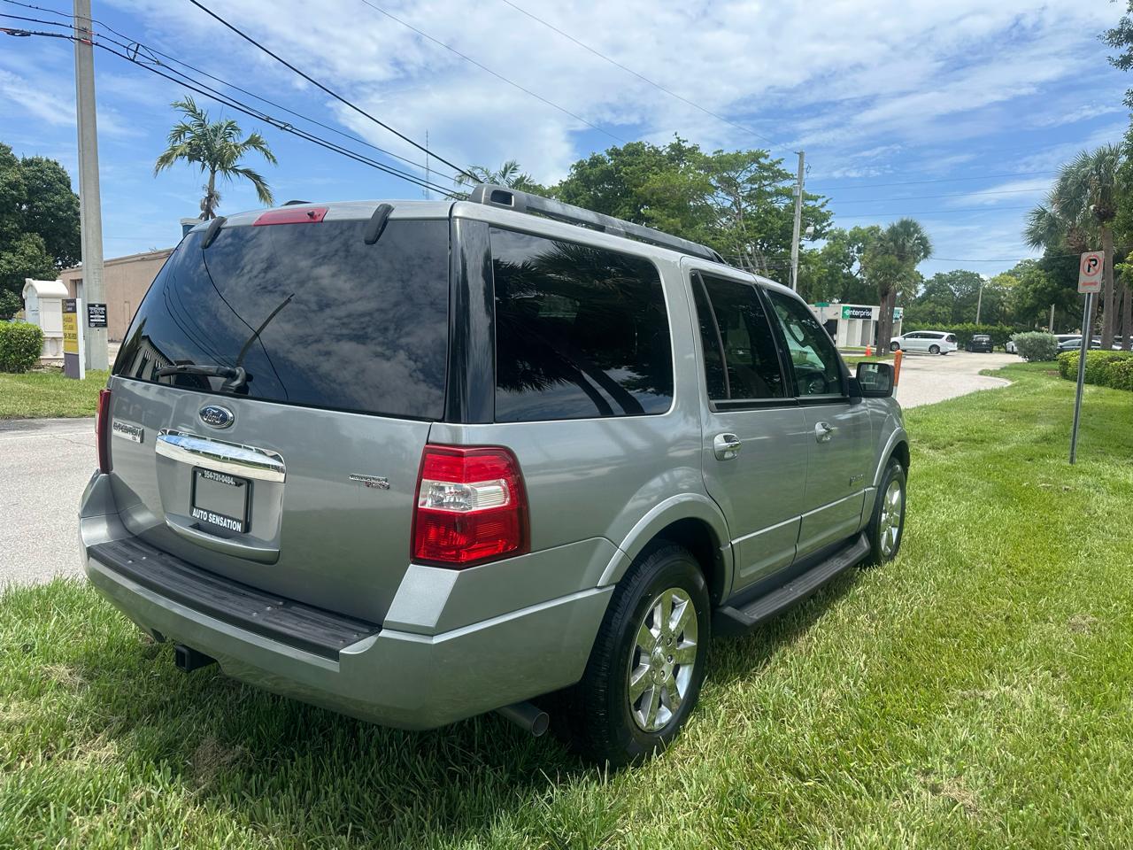 Ford Expedition XLT 2WD 2008