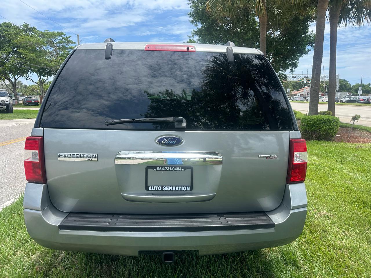 Ford Expedition XLT 2WD 2008