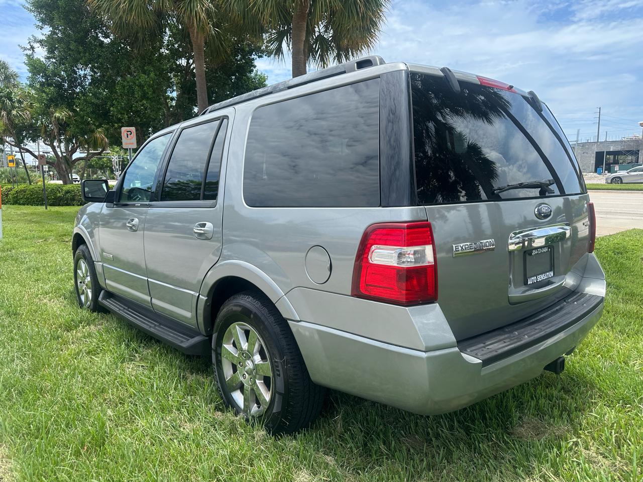 Ford Expedition XLT 2WD 2008