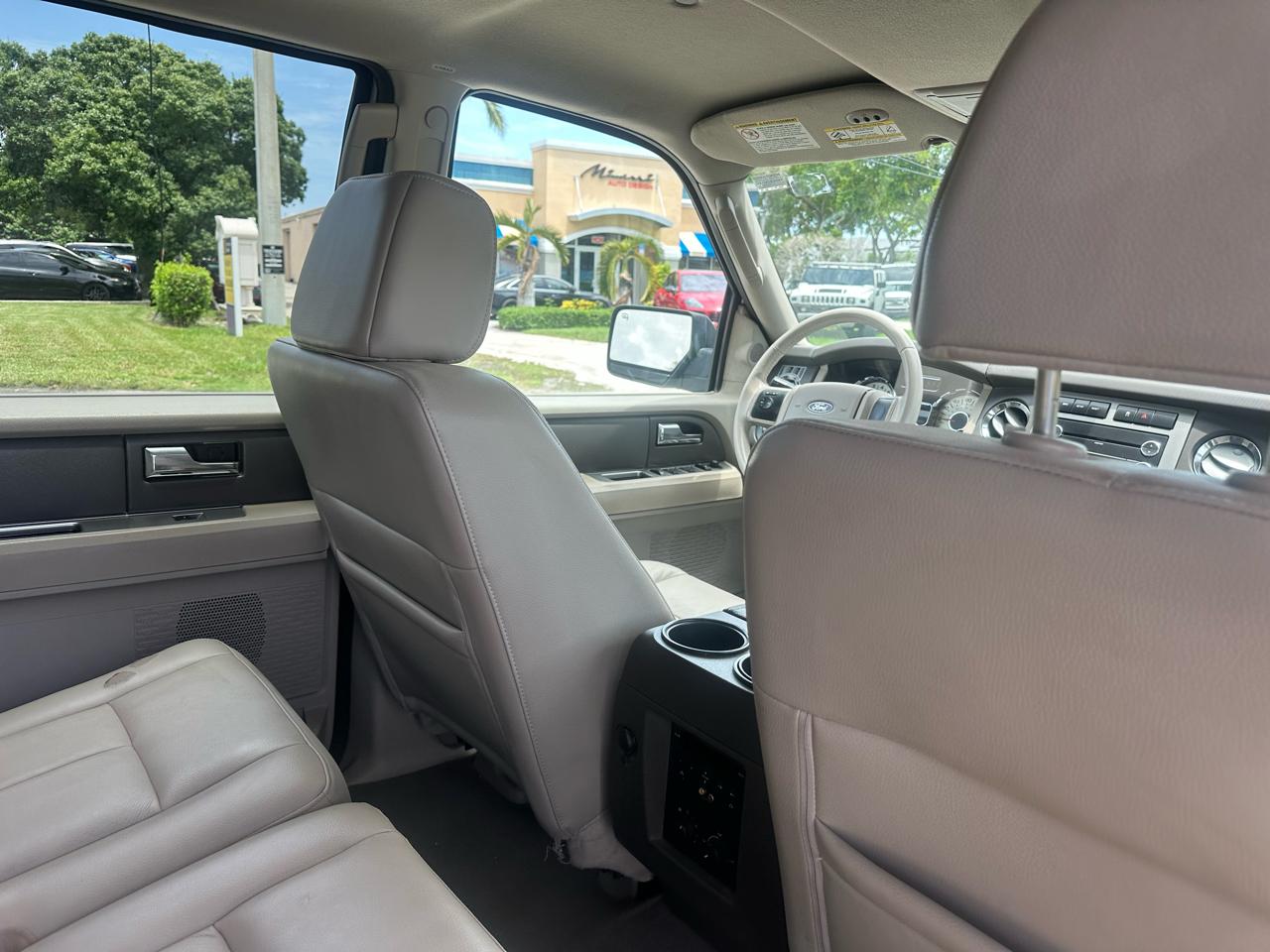 Ford Expedition XLT 2WD 2008