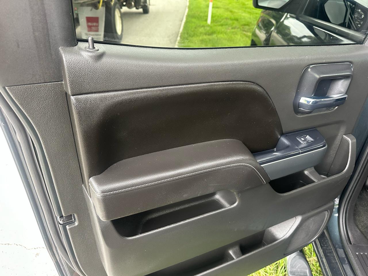 Chevrolet Silverado 1500 1LT Crew Cab 2WD 2017