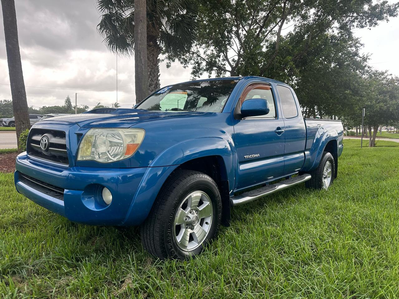 Toyota Tacoma PreRunner Access Cab V6 Manual 2WD 2005
