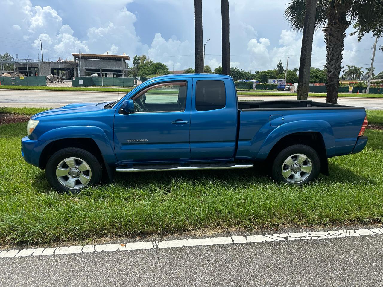 Toyota Tacoma PreRunner Access Cab V6 Manual 2WD 2005