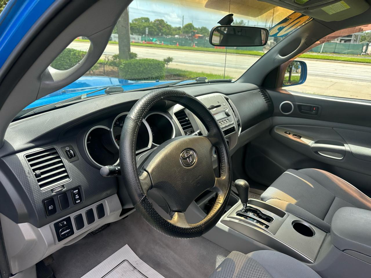 Toyota Tacoma PreRunner Access Cab V6 Manual 2WD 2005
