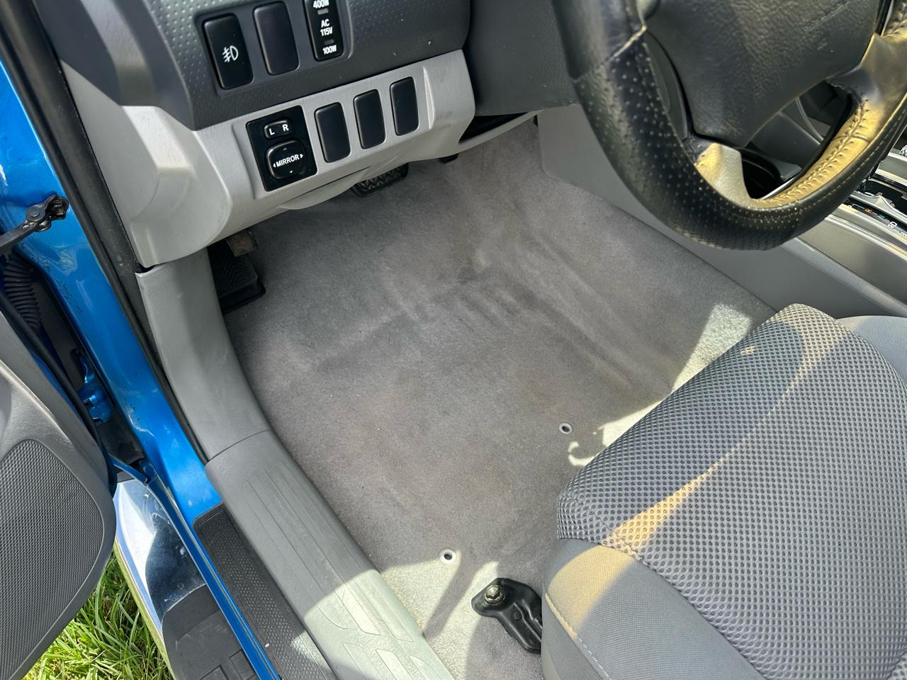 Toyota Tacoma PreRunner Access Cab V6 Manual 2WD 2005