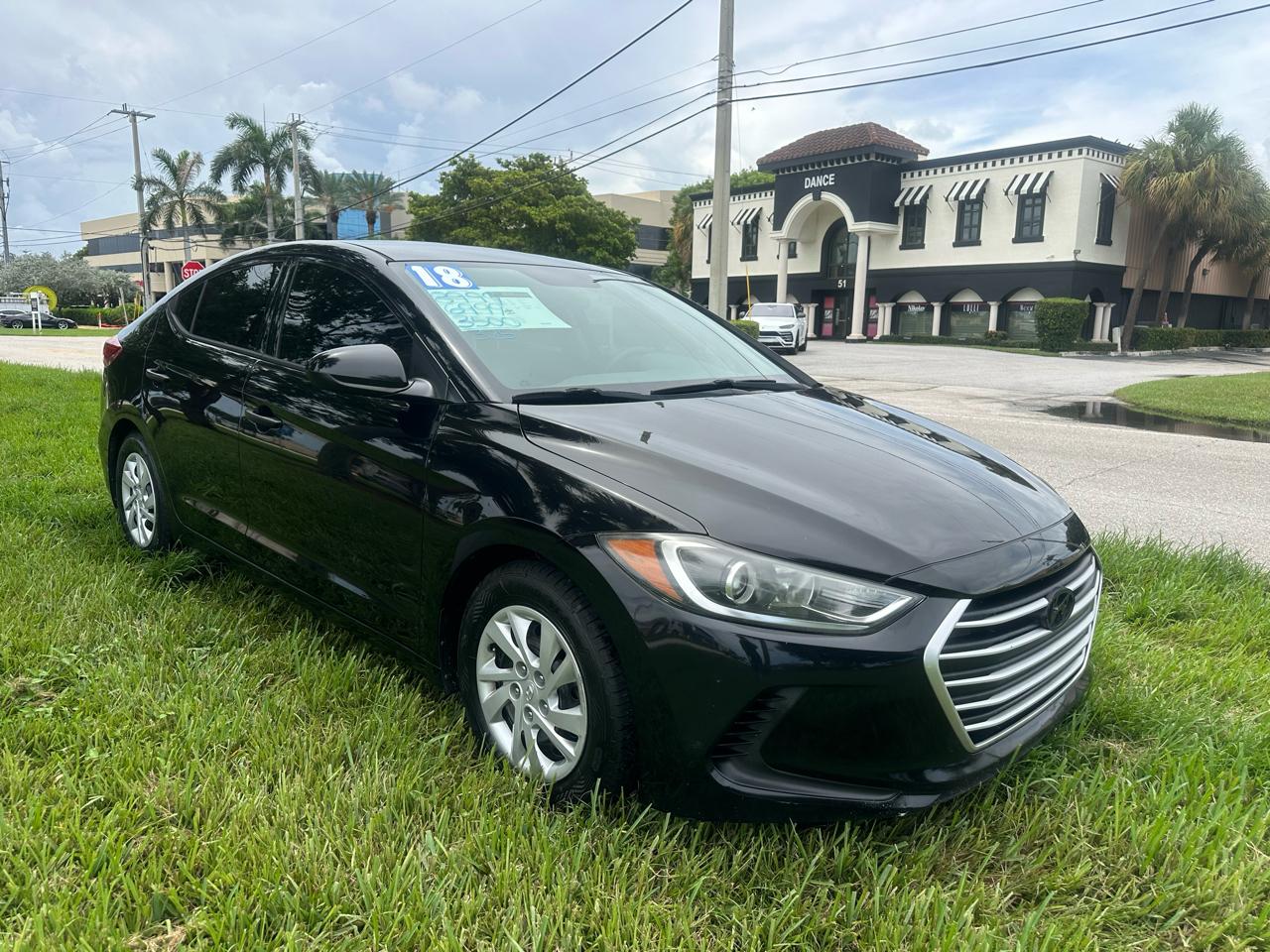 Hyundai Elantra SE 6AT 2018