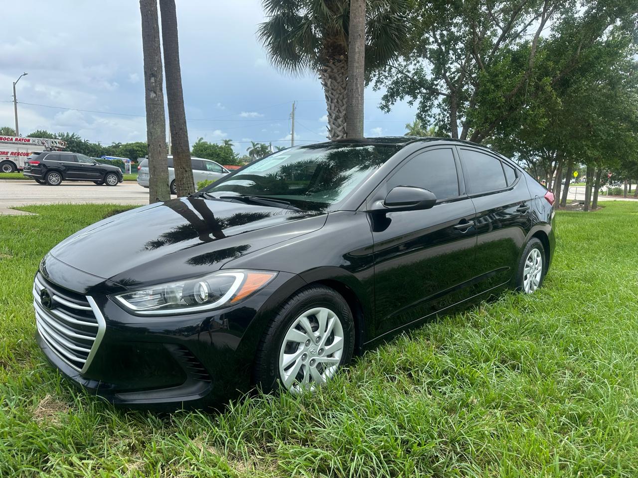 Hyundai Elantra SE 6AT 2018