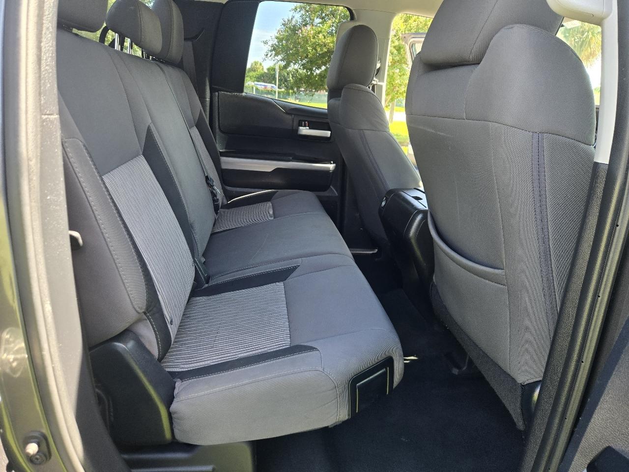 Toyota Tundra SR5 5.7L FFV V8 Double Cab 2WD 2016