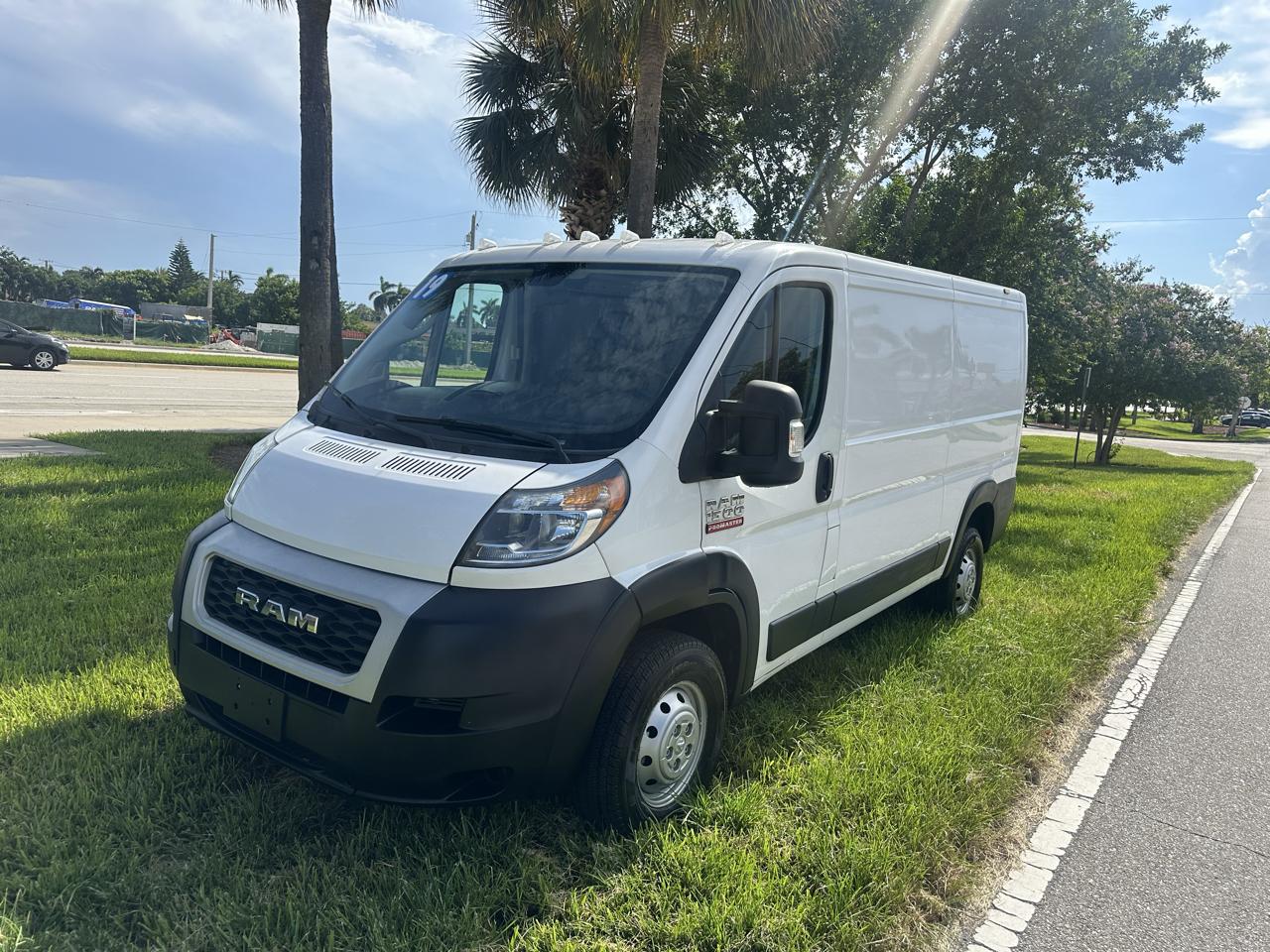 RAM Promaster 1500 Low Roof Tradesman 136-in. WB 2019