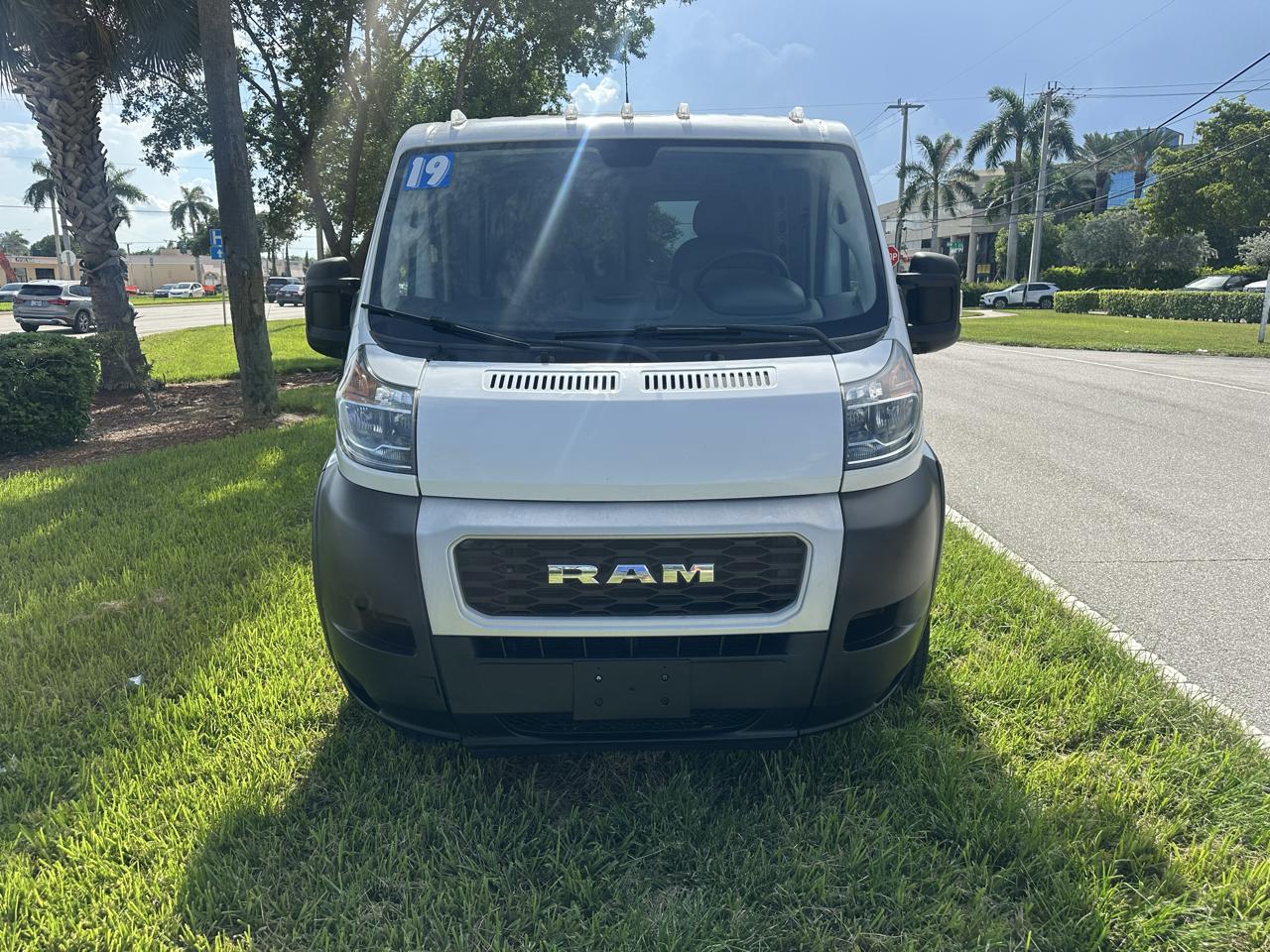 RAM Promaster 1500 Low Roof Tradesman 136-in. WB 2019