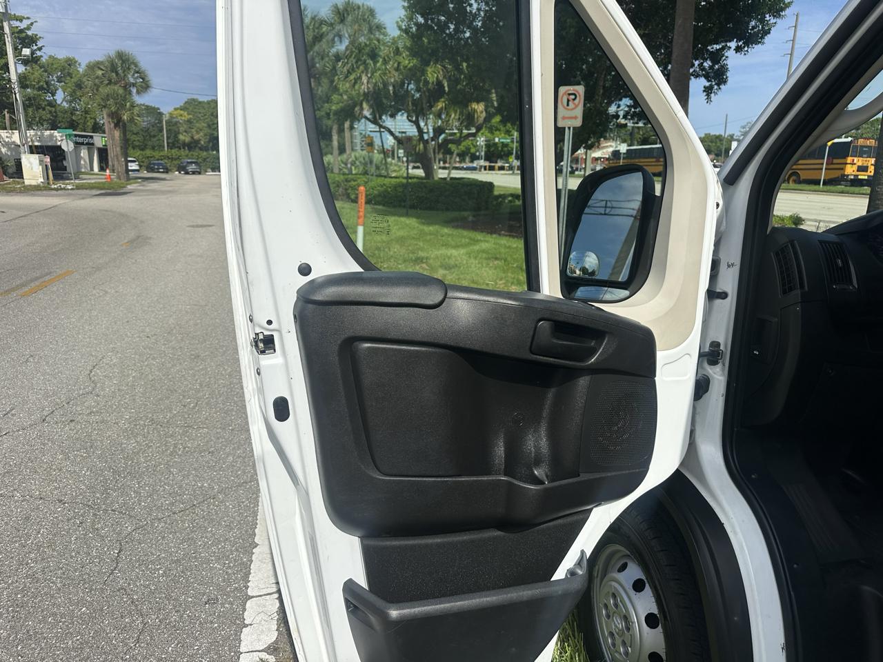 RAM Promaster 1500 Low Roof Tradesman 136-in. WB 2019