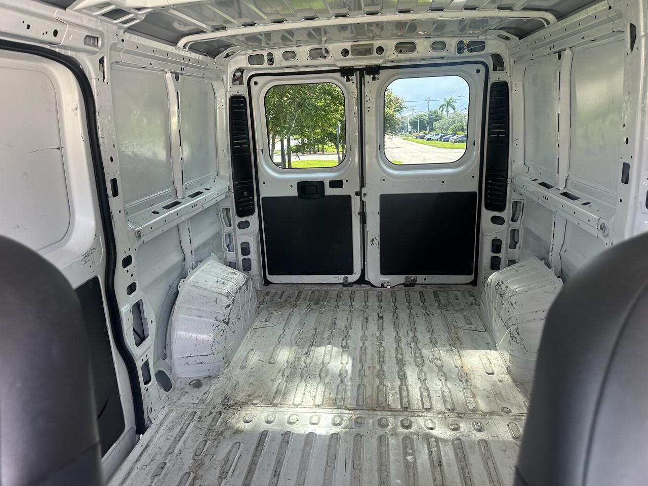 RAM Promaster 1500 Low Roof Tradesman 136-in. WB 2019