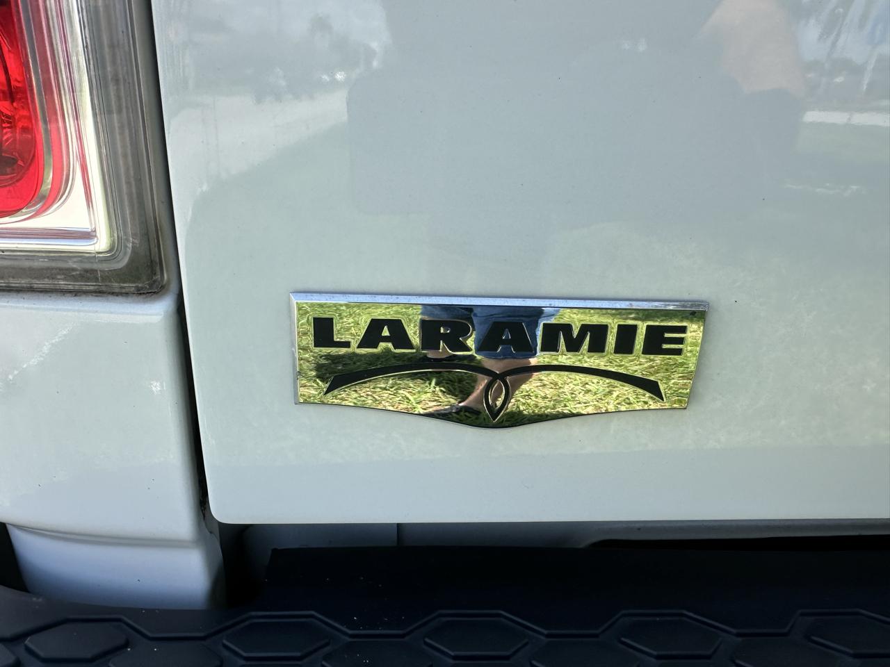 RAM 1500 Laramie Crew Cab SWB 4WD 2016