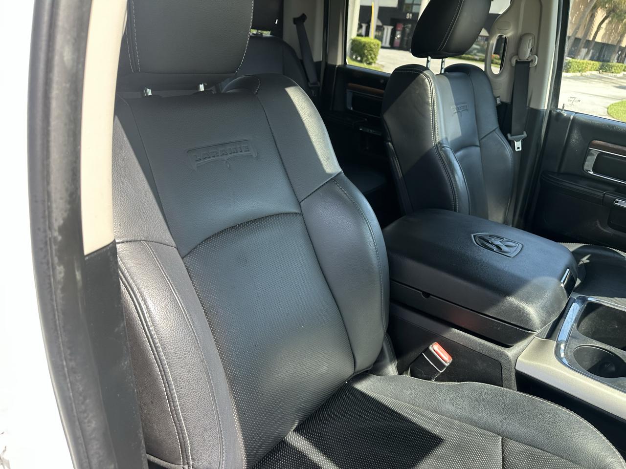 RAM 1500 Laramie Crew Cab SWB 4WD 2016