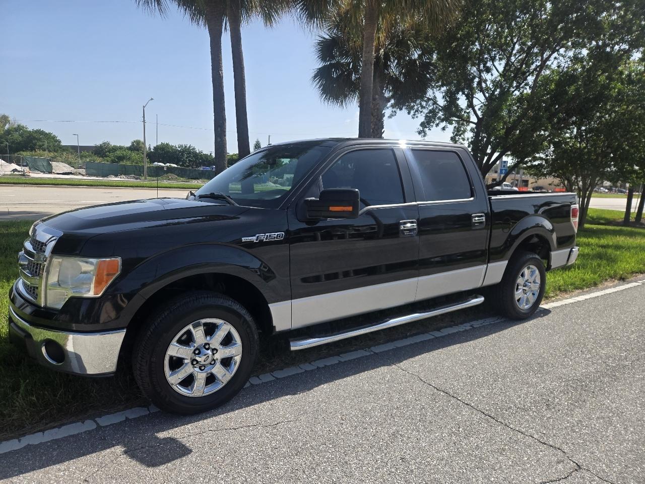 Ford F-150 2WD SuperCrew 139" XLT 2013