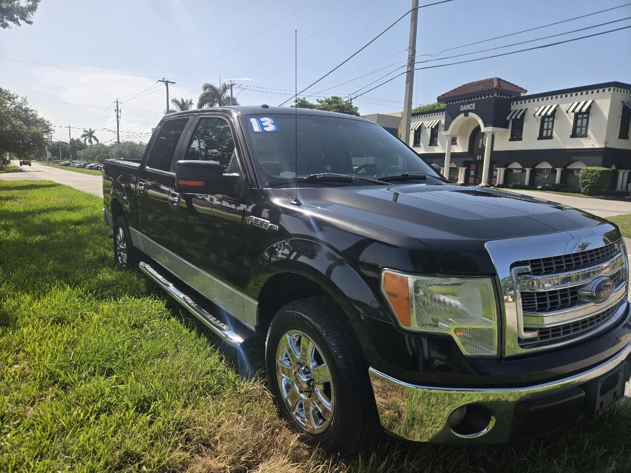 Ford F-150 2WD SuperCrew 139" XLT 2013