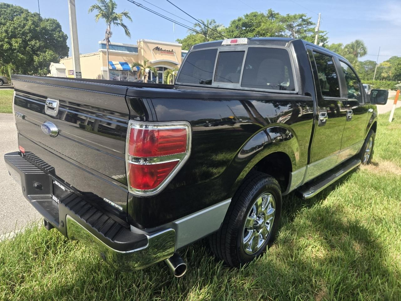 Ford F-150 2WD SuperCrew 139" XLT 2013