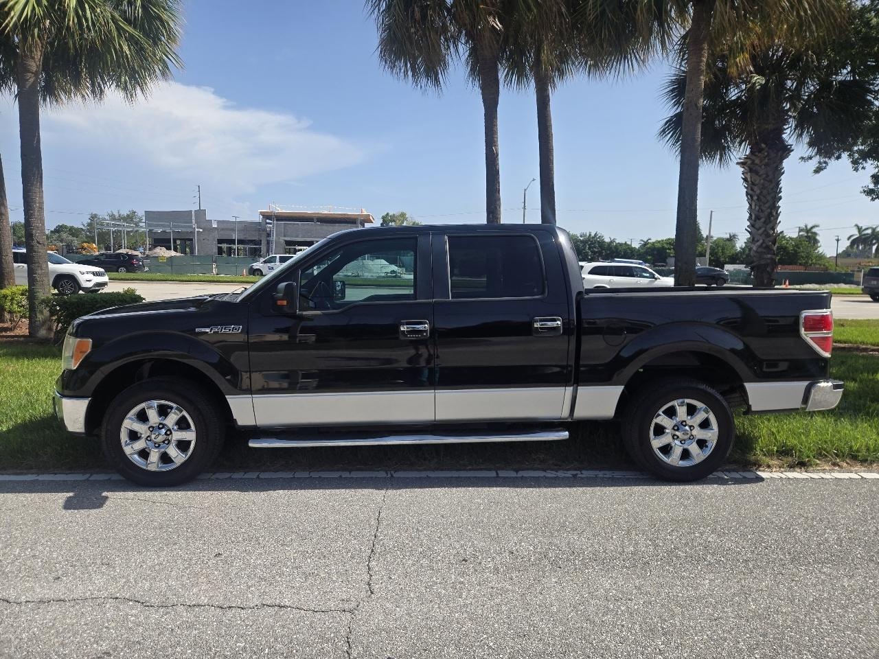 Ford F-150 2WD SuperCrew 139" XLT 2013