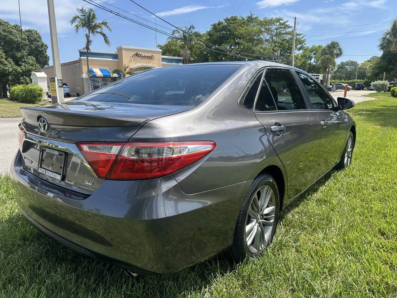 Toyota Camry SE 2017