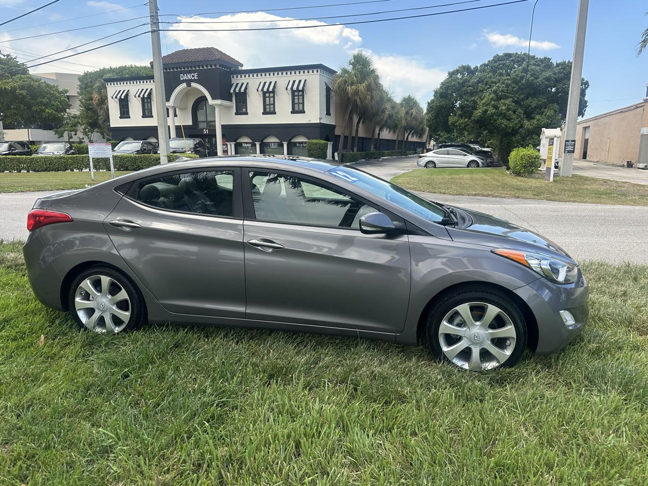 Hyundai Elantra Limited 2012