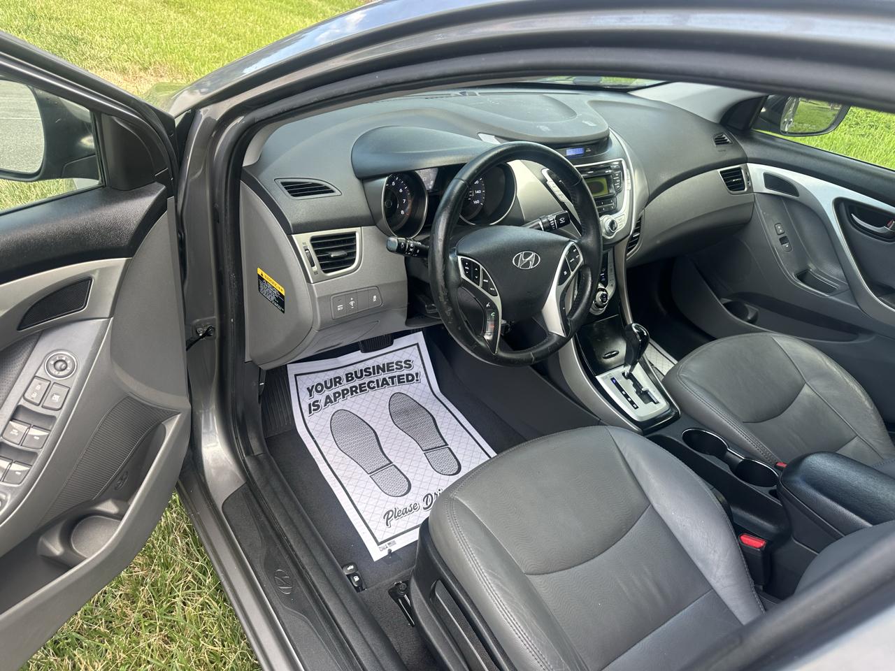Hyundai Elantra Limited 2012