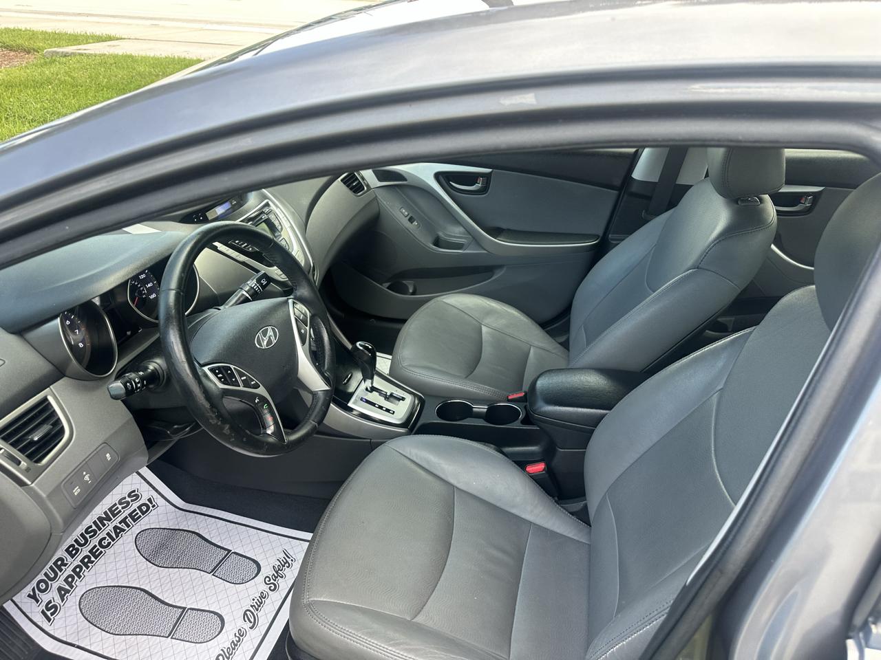 Hyundai Elantra Limited 2012