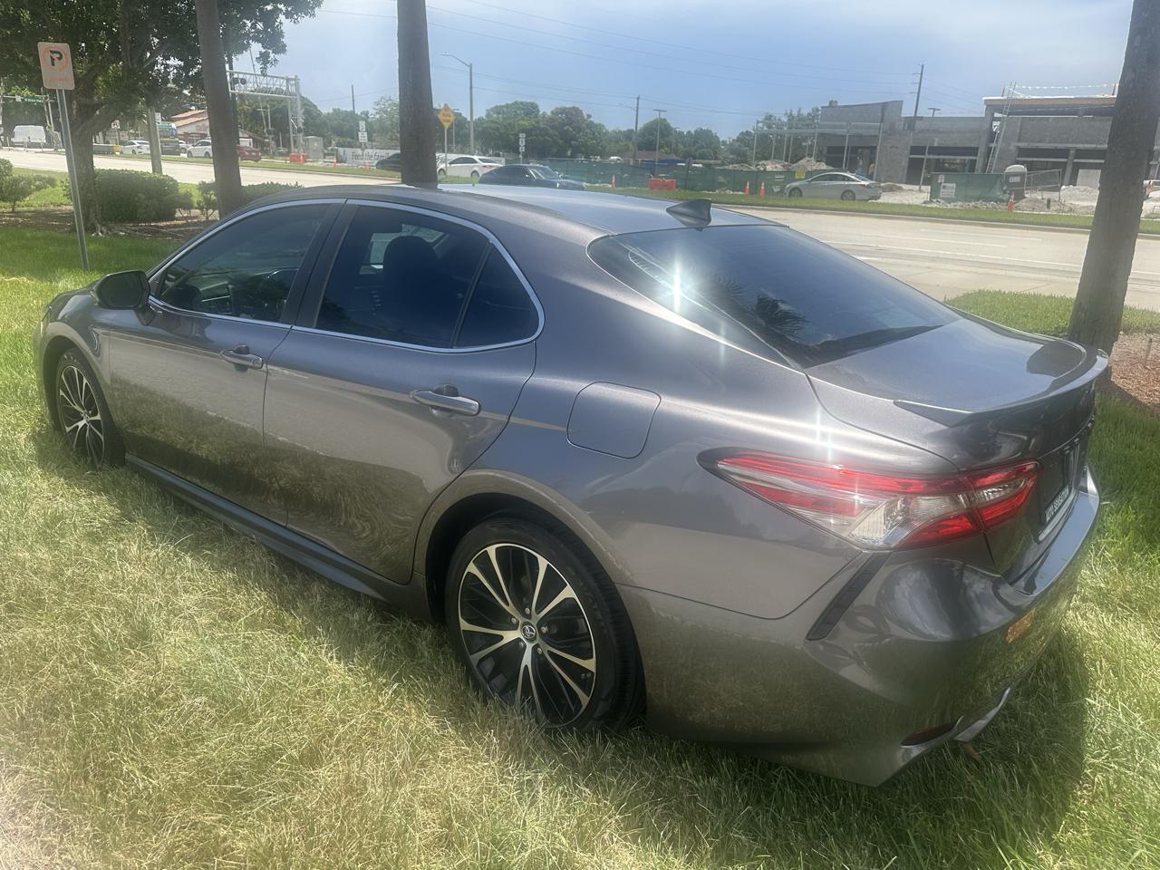 Toyota Camry XLE 2019