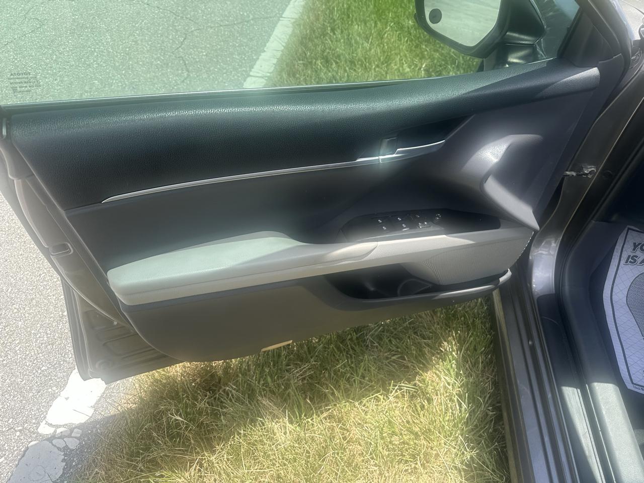 Toyota Camry XLE 2019