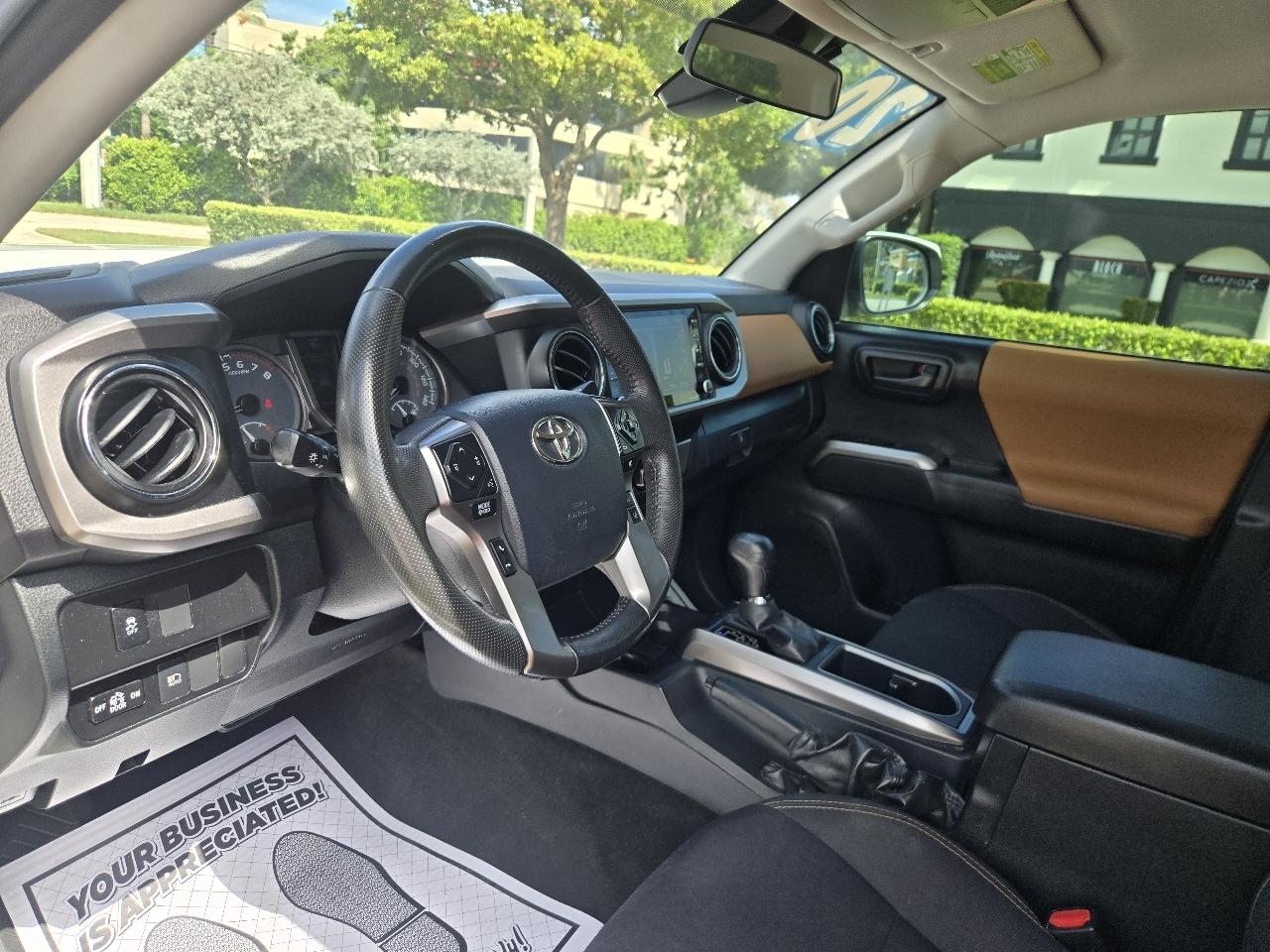 Toyota Tacoma SR5 Double Cab 2020