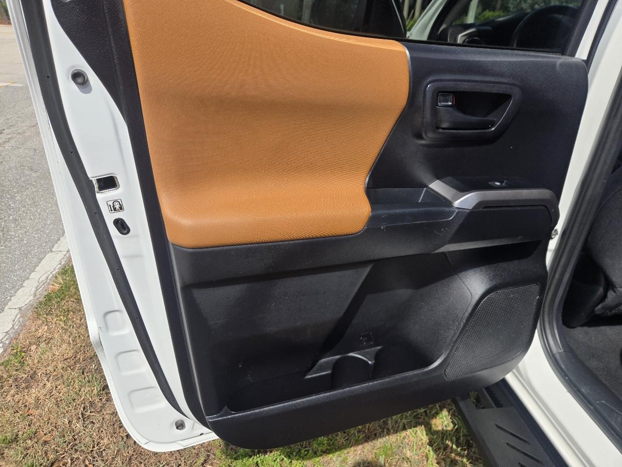 Toyota Tacoma SR5 Double Cab 2020