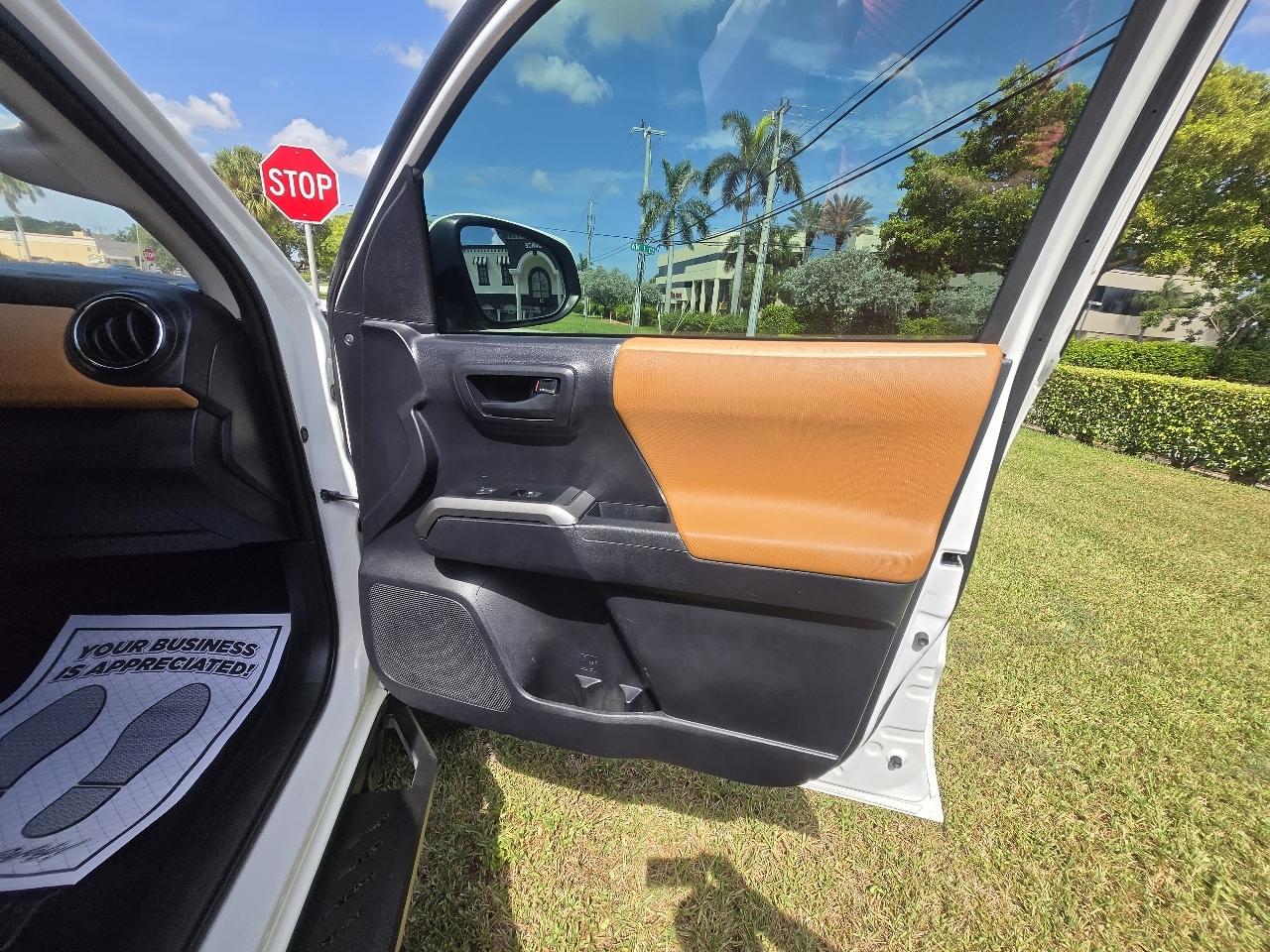 Toyota Tacoma SR5 Double Cab 2020