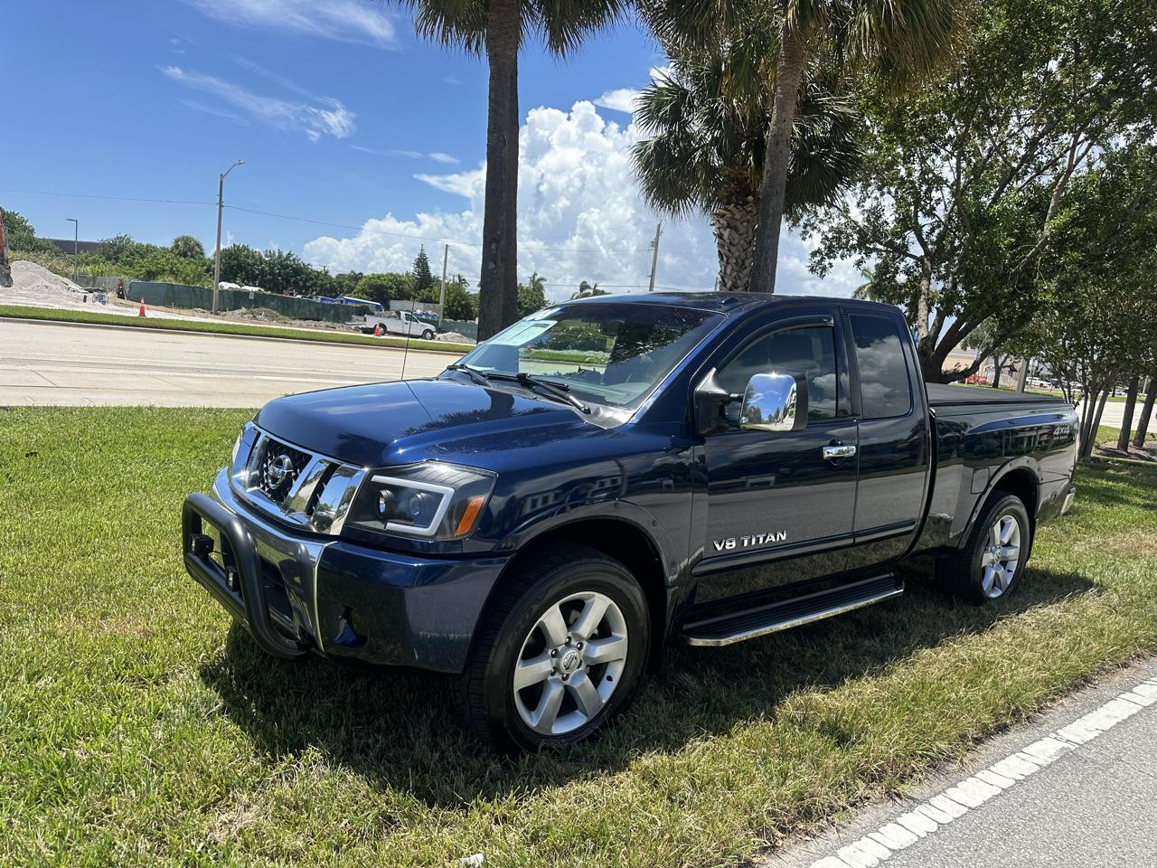 Nissan Titan LE King Cab 4WD SWB 2008