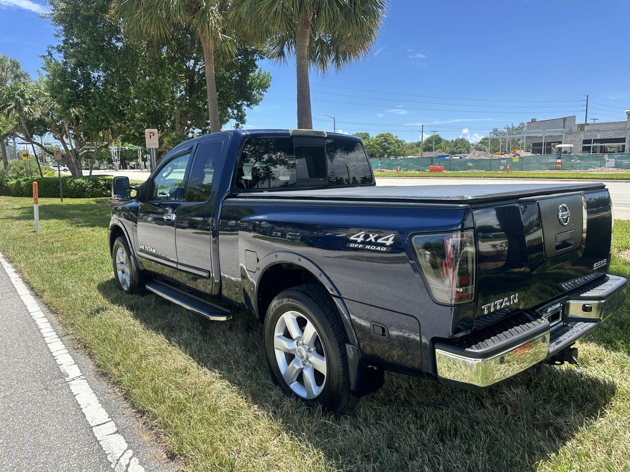 Nissan Titan LE King Cab 4WD SWB 2008