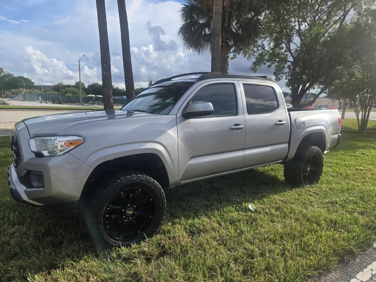 Toyota Tacoma 2WD Double Cab I4 AT SR (Natl) 2018