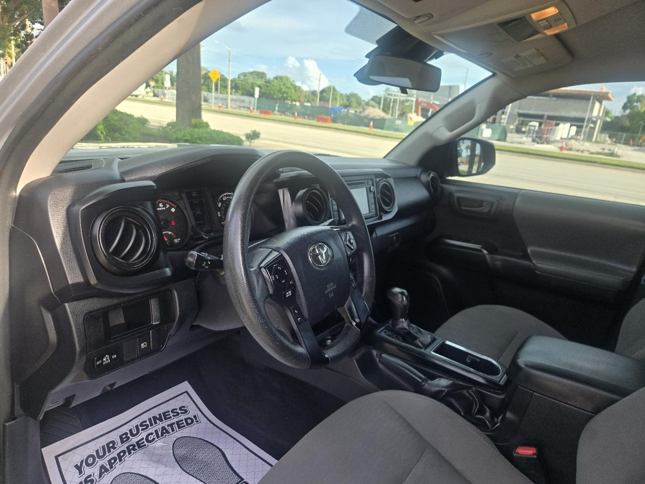 Toyota Tacoma 2WD Double Cab I4 AT SR (Natl) 2018