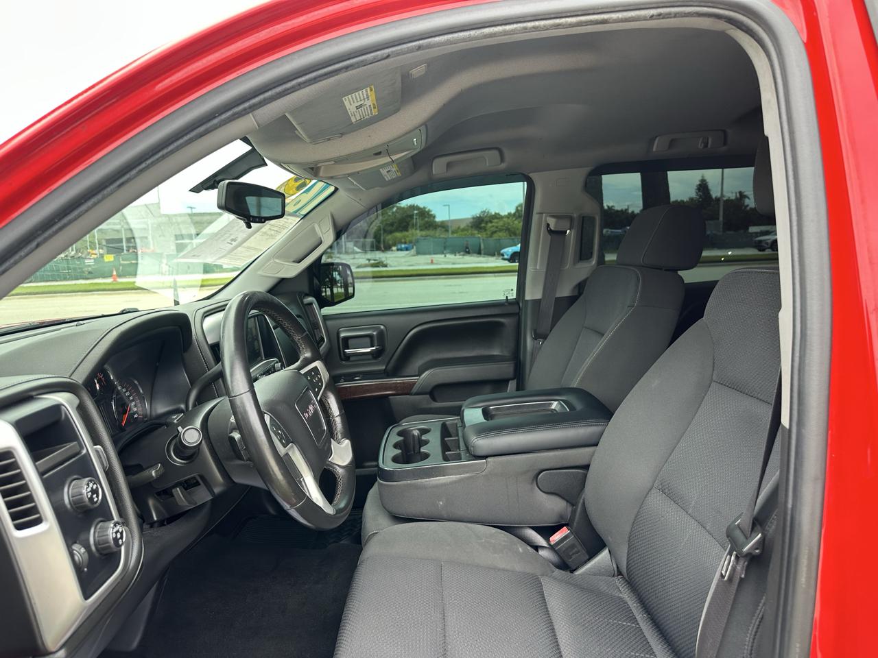 GMC Sierra 1500 4WD Crew Cab 143.5" SLE1 2016
